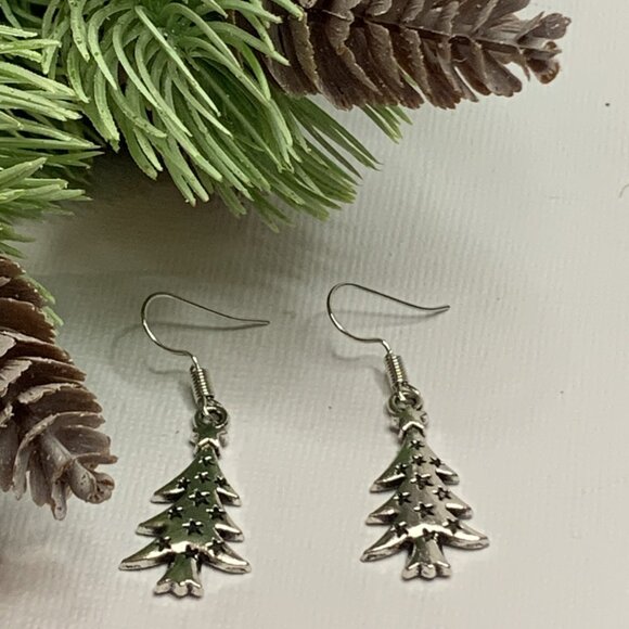 Celtic Earring, Christmas Tree Earring, Christmas Earring, Christmas Tree, Gift - Picture 6 of 6